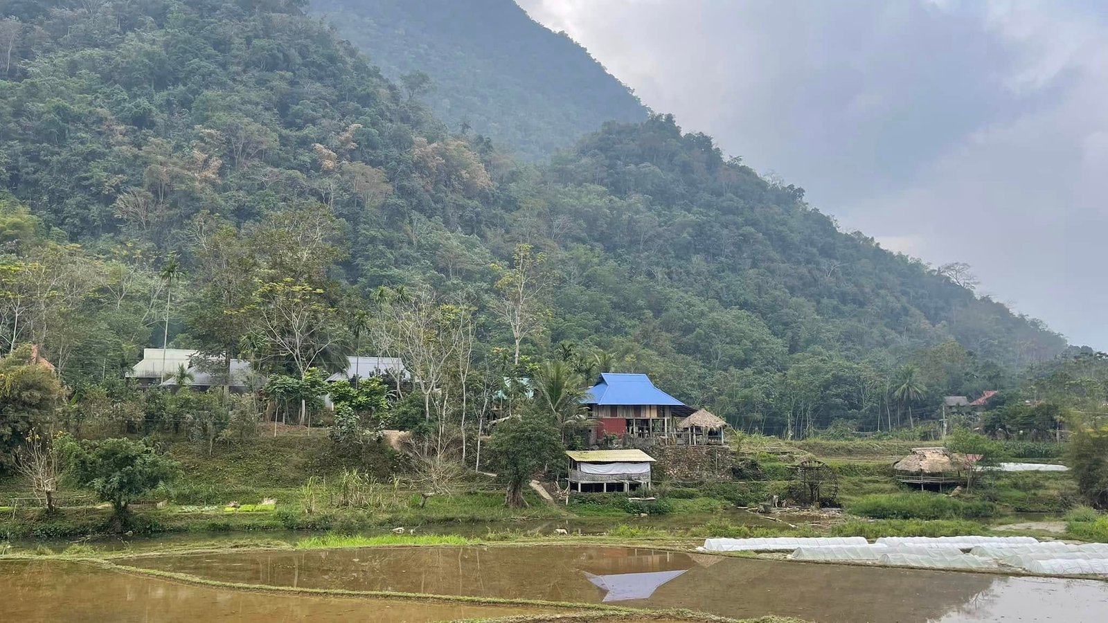 16-Day Vietnam Grand Northeast & Frontier Cycling Expedition